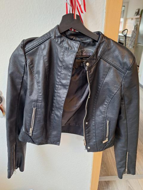 Amisu Schwarze Lederjacke Size XS