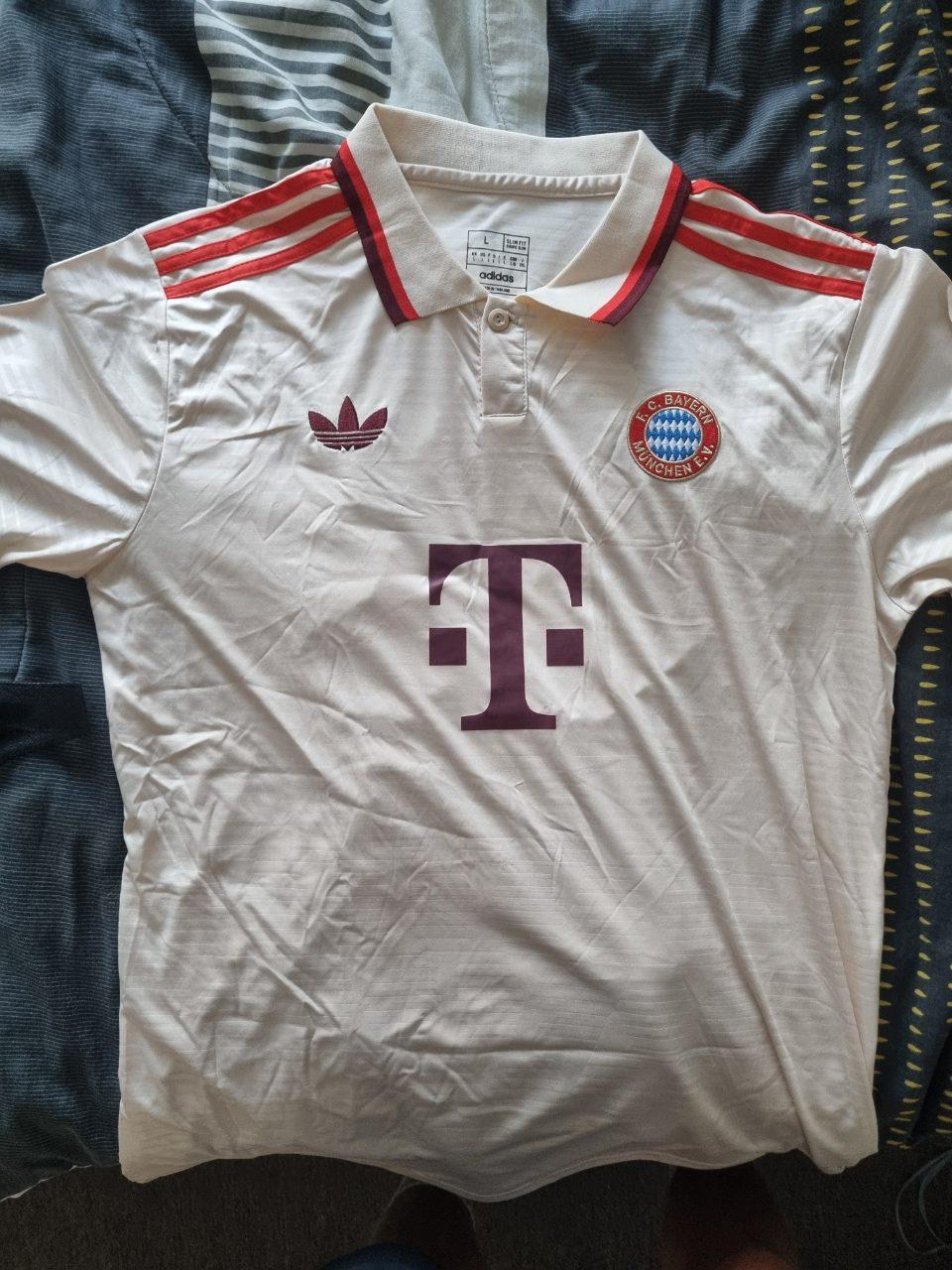 Fc Bayern München 3. Trikot 2024/25 Ausweichtrikot mit Davies 19