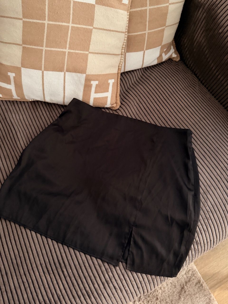Newyorker  Satin Rock L  Size L