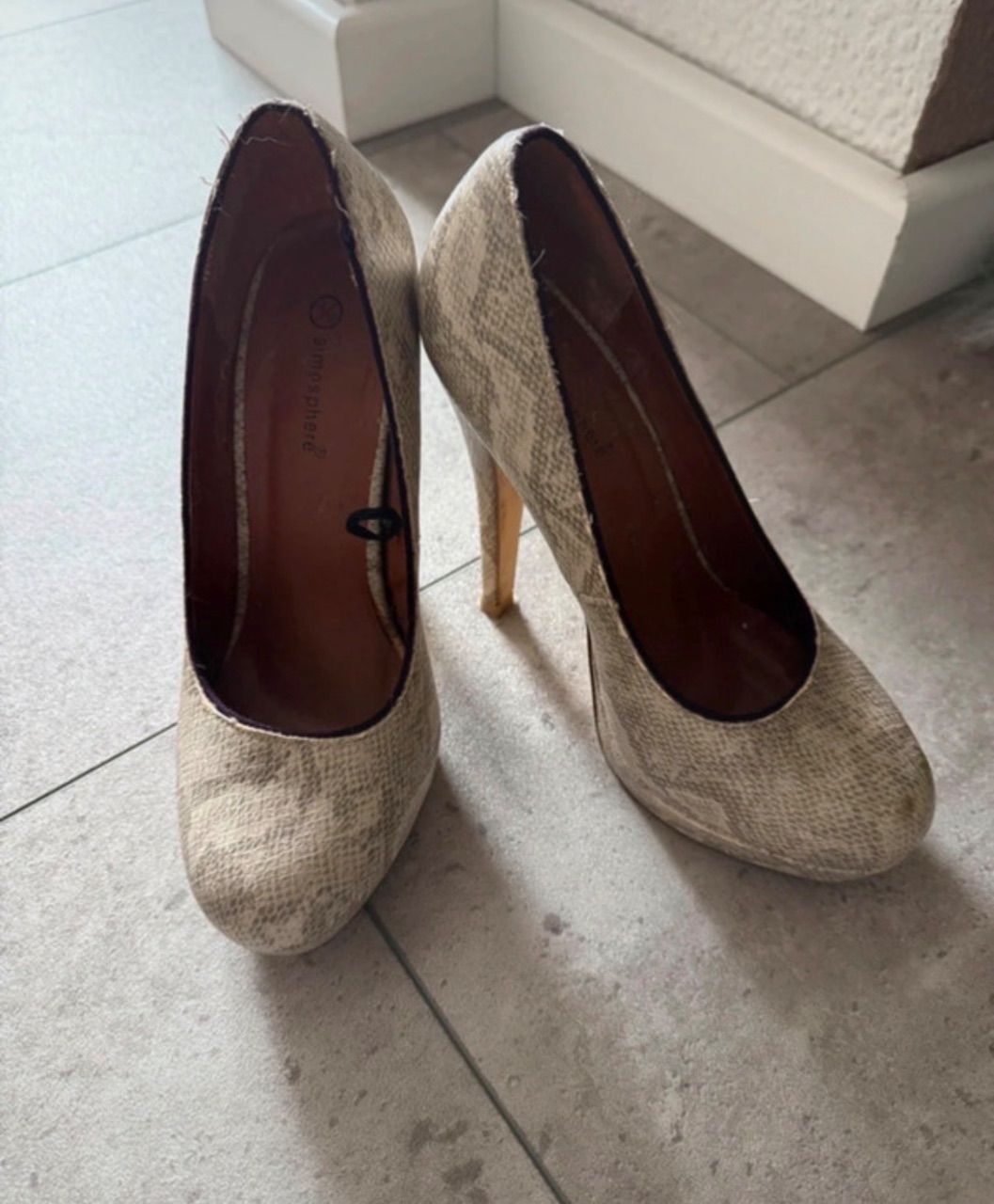 Atmosphere  High Heels beige getragen  Size 37