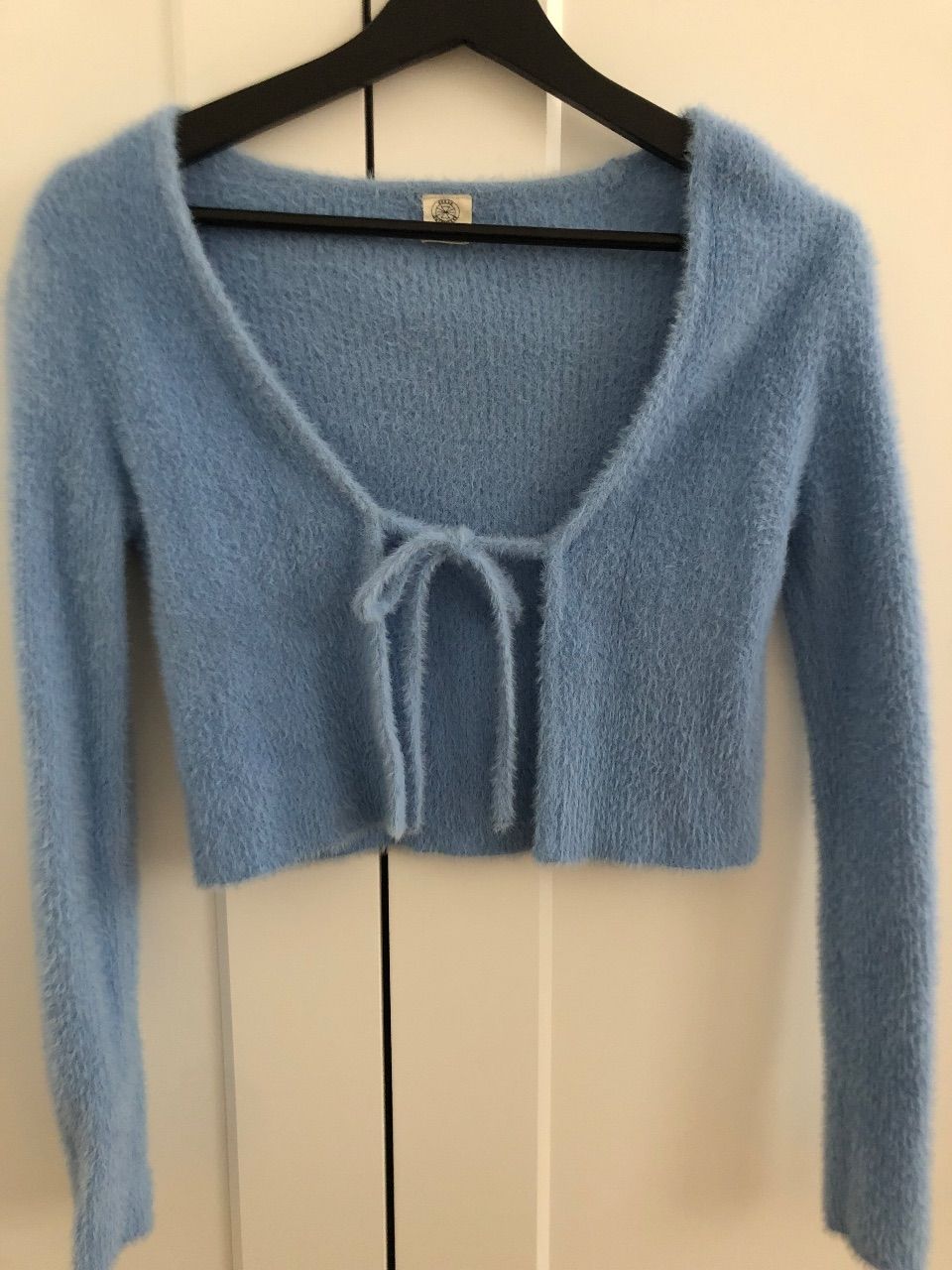 Urban Outfitters Strickjacke cropped crop bauchfrei langarm Teddy cozy kuschelig Size S