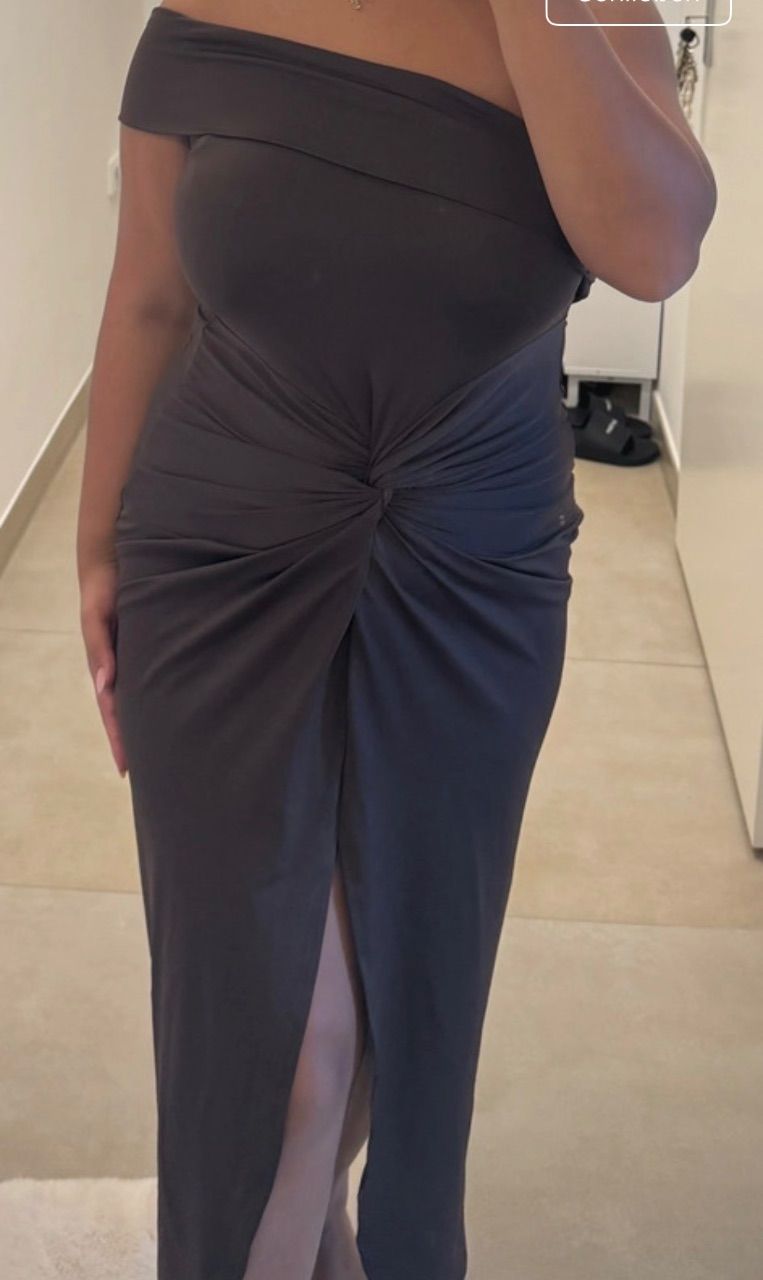 Midikleid zu verkaufen  Size M