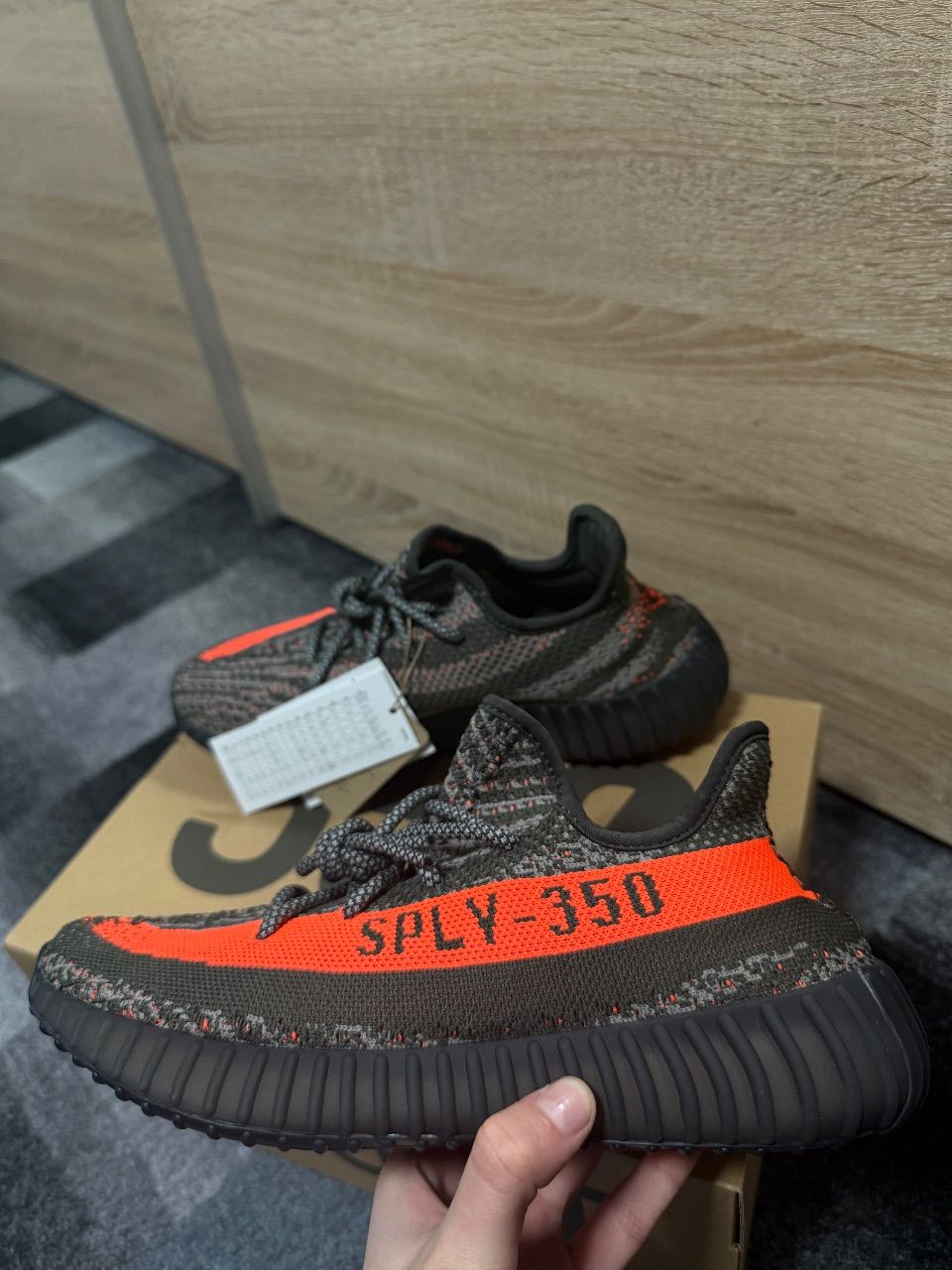 Adidas Adidas Yeezy Boost 350 V2 Carbel in Größe 40 Size 40