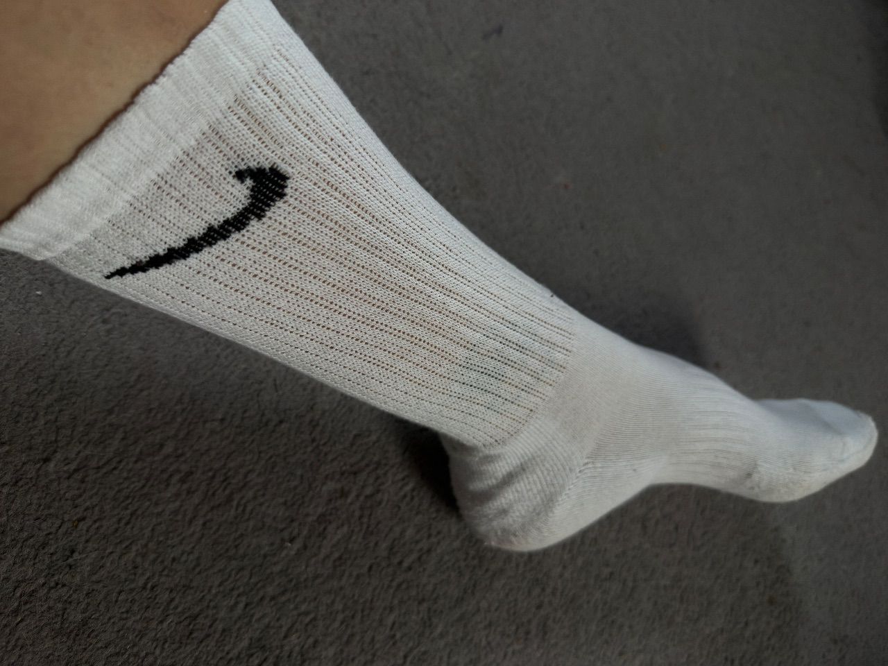 Nike Getragene weiße Nike Tennissocken Size S