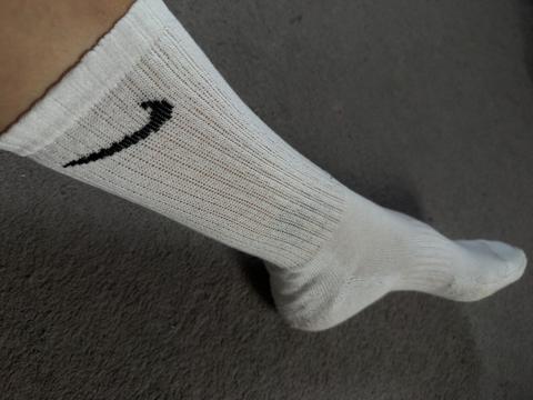 Nike Getragene weiße Nike Tennissocken Size S