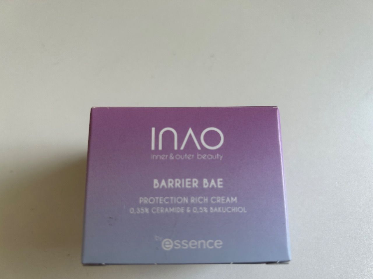 Ohne Marke INAO essence gesichts creme lila/ blau