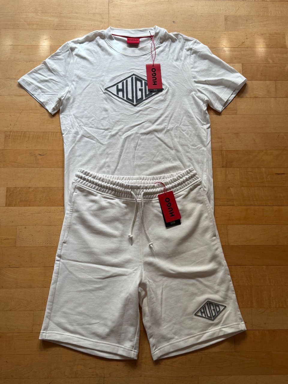 Boss Neuer,orginaler HUGO 2-Teiler – T-Shirt(Gr M) & Shorts(Gr S)  Size M