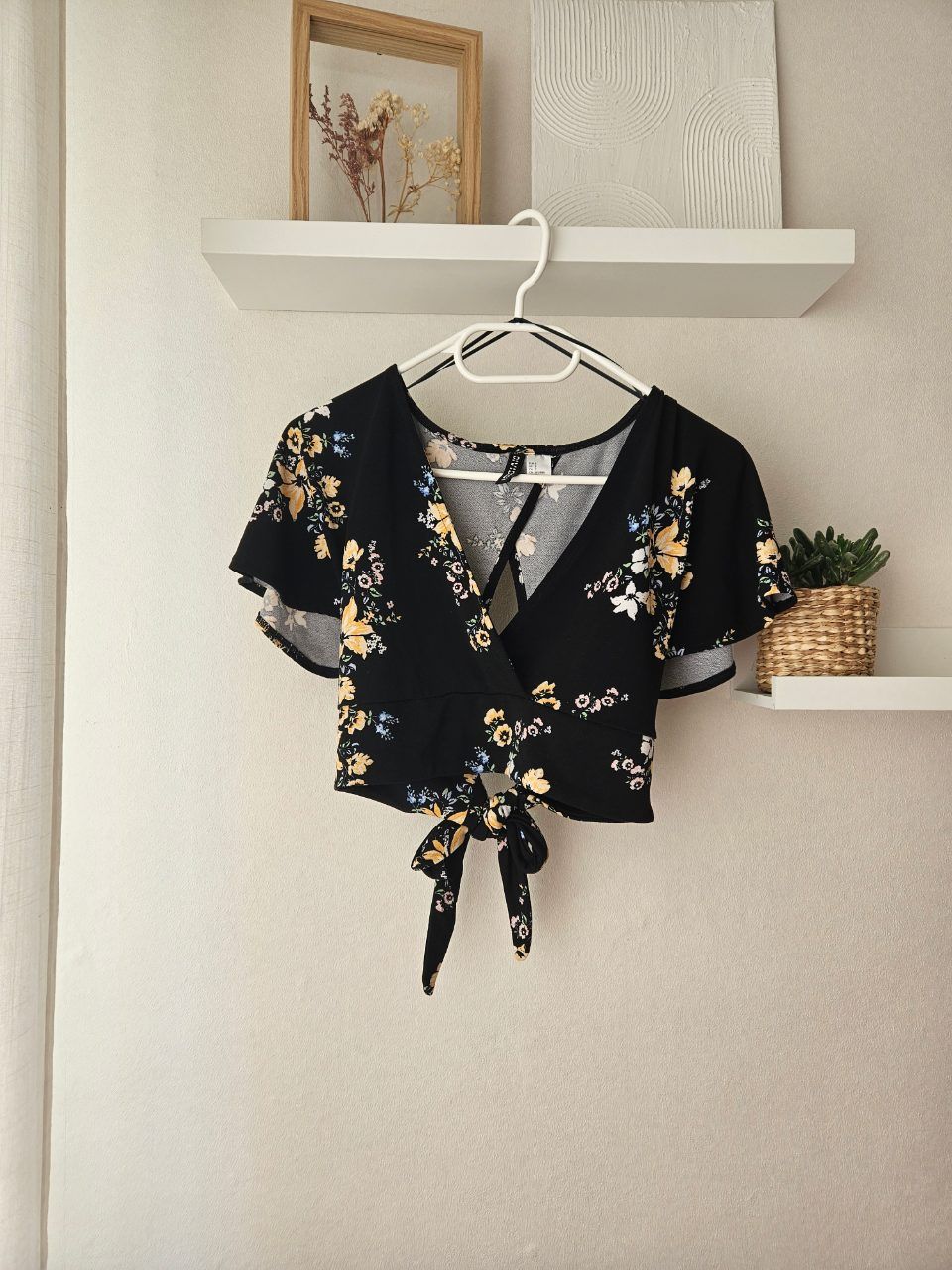 H&M Top mit V Auschnitt und Bindedetail  Size S