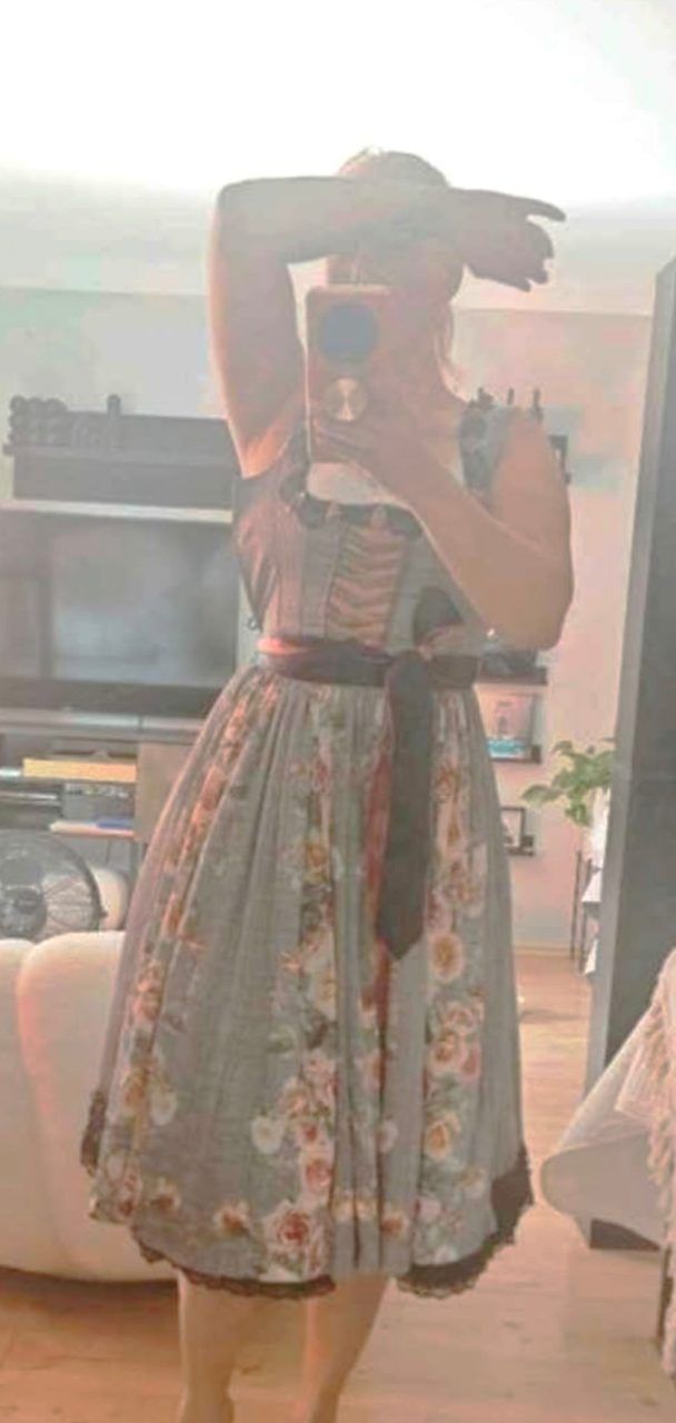 Tramontana Dirndl,Trachtenkleid Size S