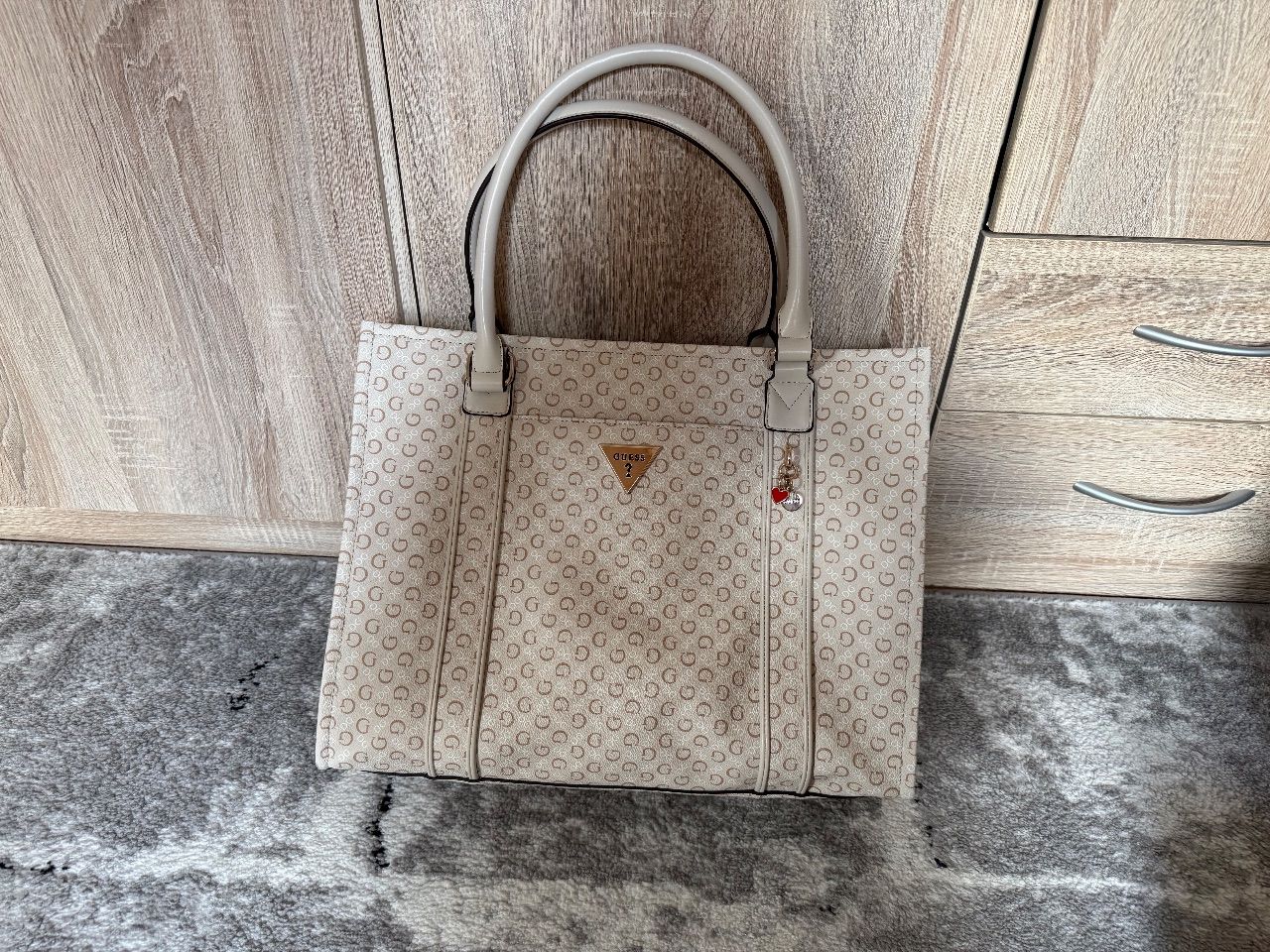 Guess Riesige Guess Tasche 