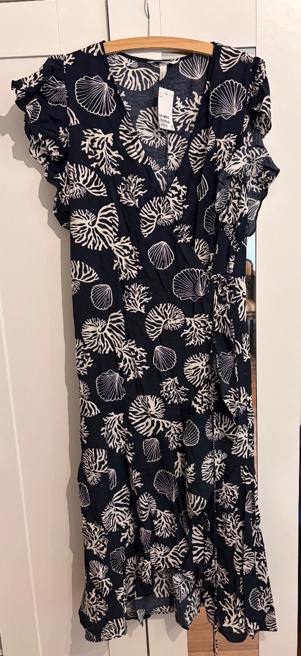 H&M Sommerkleid, Wickelkleid, H&M, neu Size L