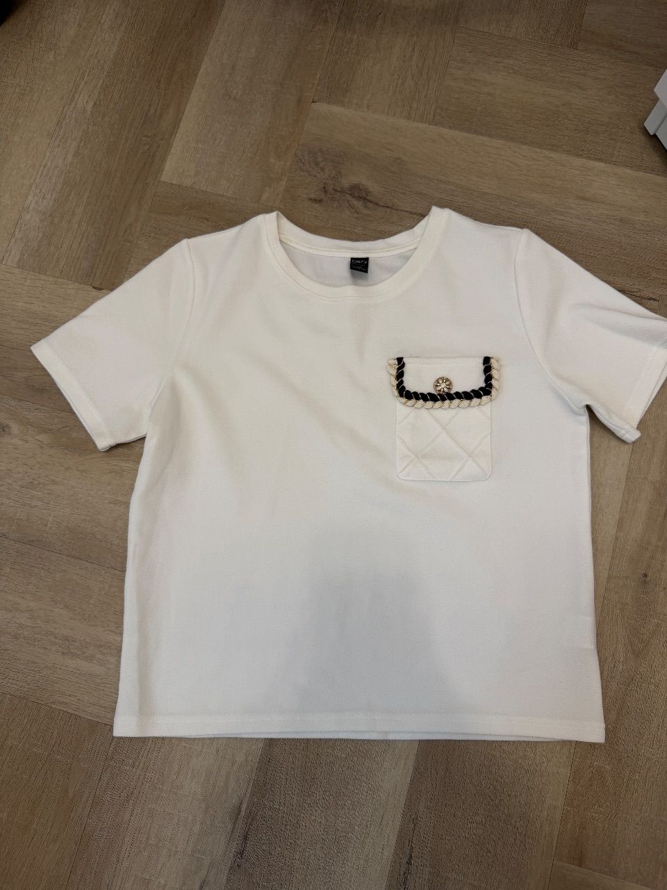 Tshirt  Size L