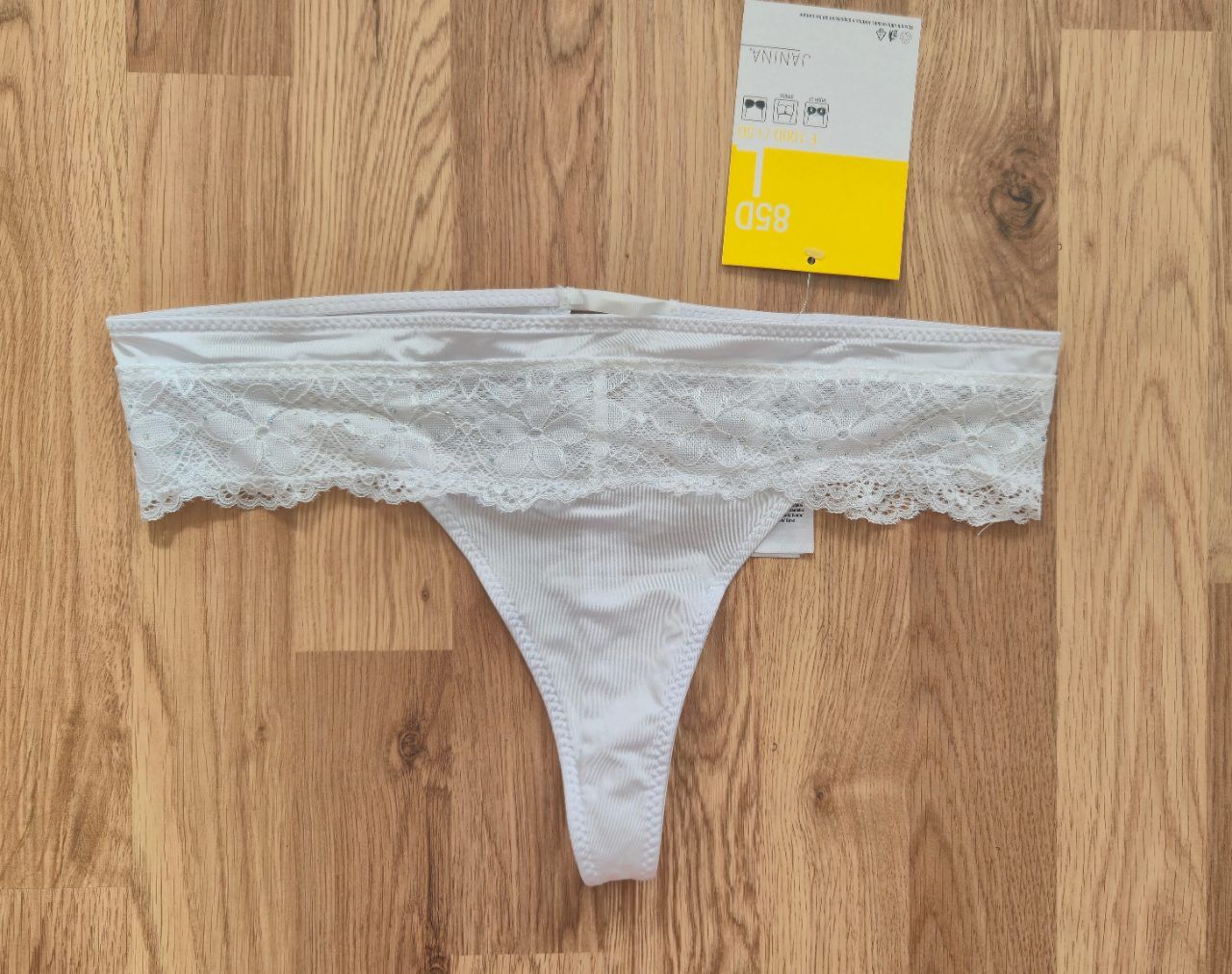 Janina  Tangas Weiß  Size L