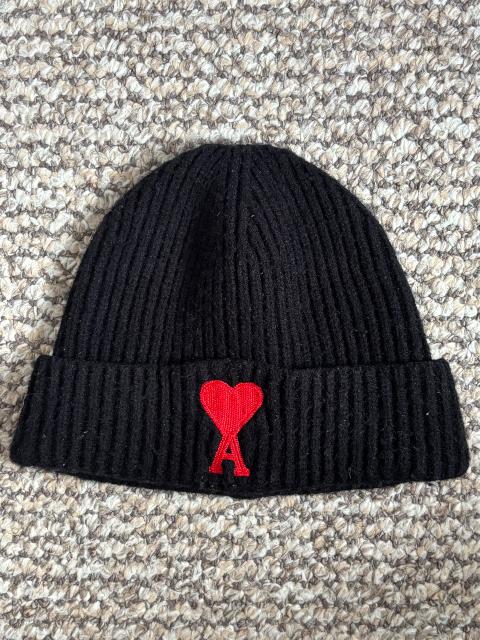 Ami parís AMI Paris Beanie Mütze Schwarz mit rotem Herz Logo