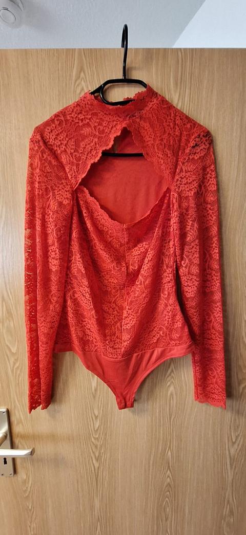 Amisu Langarmbody mit Spitze Size M