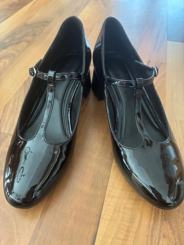 Deichmann Schwarze Mary‑Jane‑Heels mit T‑Riemen und kleinem Blockabsatz.Gr.39 Size 39