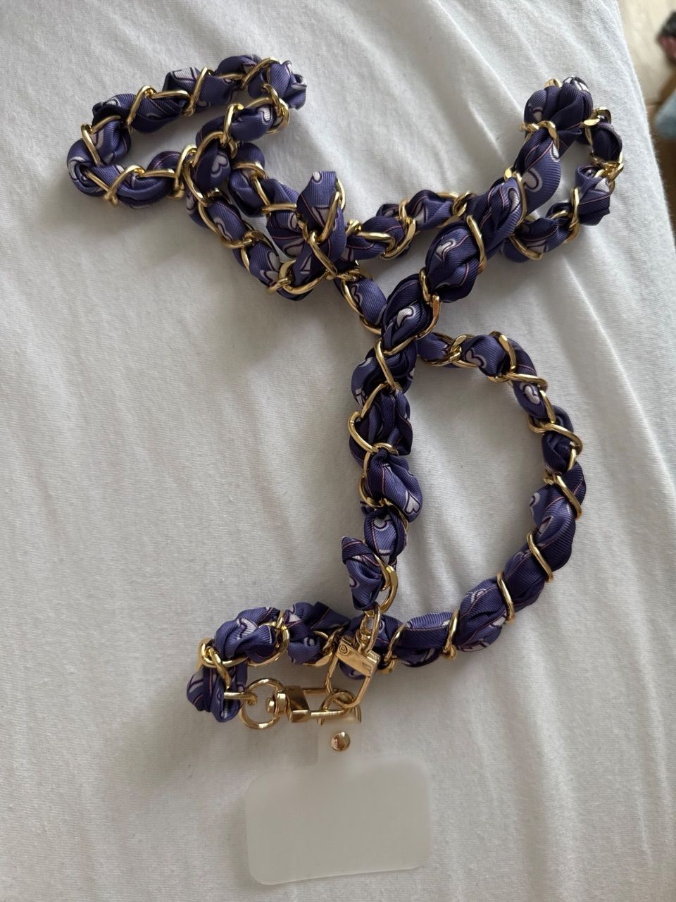 Ohne Marke Handykette lila mit goldenen Verzierungen