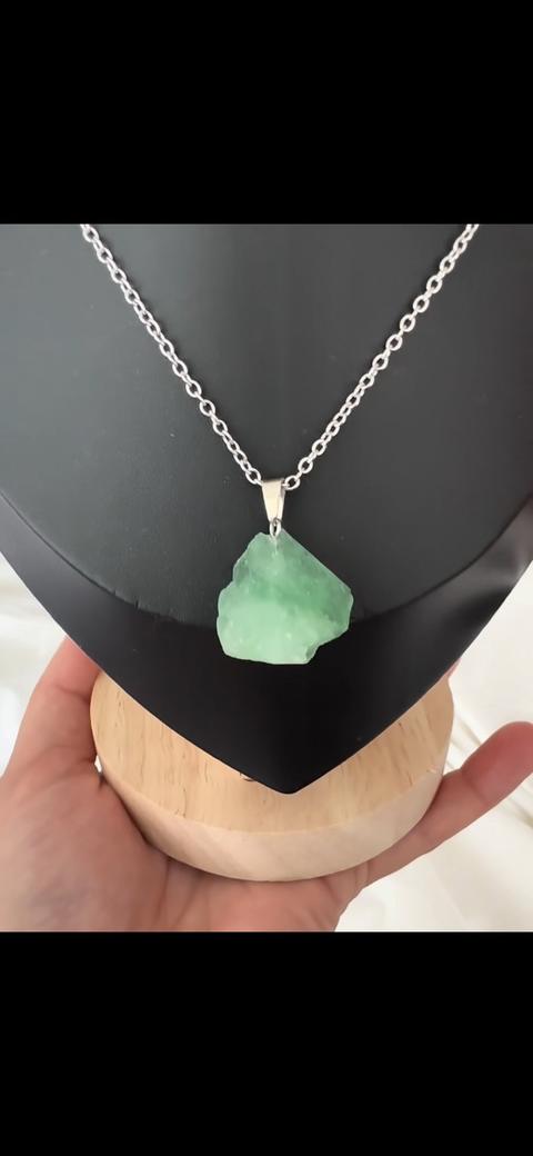 Kein Marke Edelstahl Kette mit grünem Fluorit Rohstein (wasserfest, 50 cm)