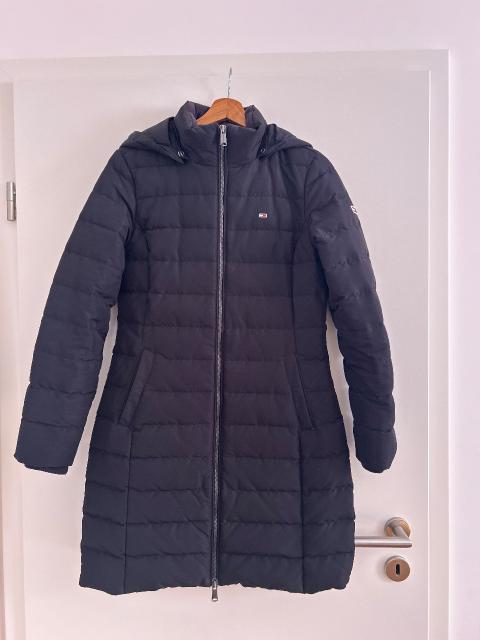 Tommy Hilfiger Tommy Jeans Damen-Steppmantel / Daunenjacke mit Kapuze (Gr. S, Schwarz) Size S