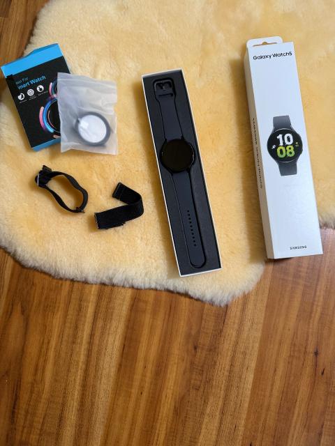 Samsung Galaxy Watch 5 Samsung Galaxy Watch 5 44mm