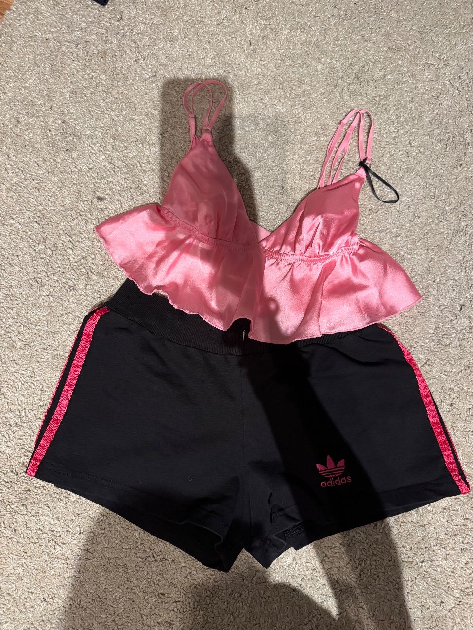 Primark  oft getragen rosa pink satin Nachtmode Oberteil bh  Size XS