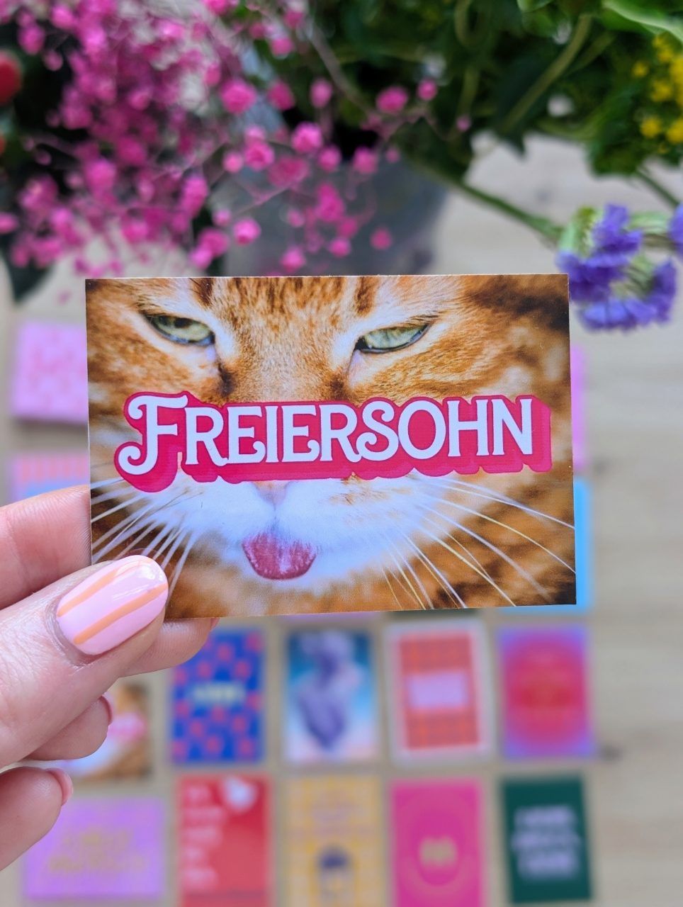 Selfmade  Handmade Kühlschrankmagnet „FREIERSOHN“ Katze (7 x 5 cm)