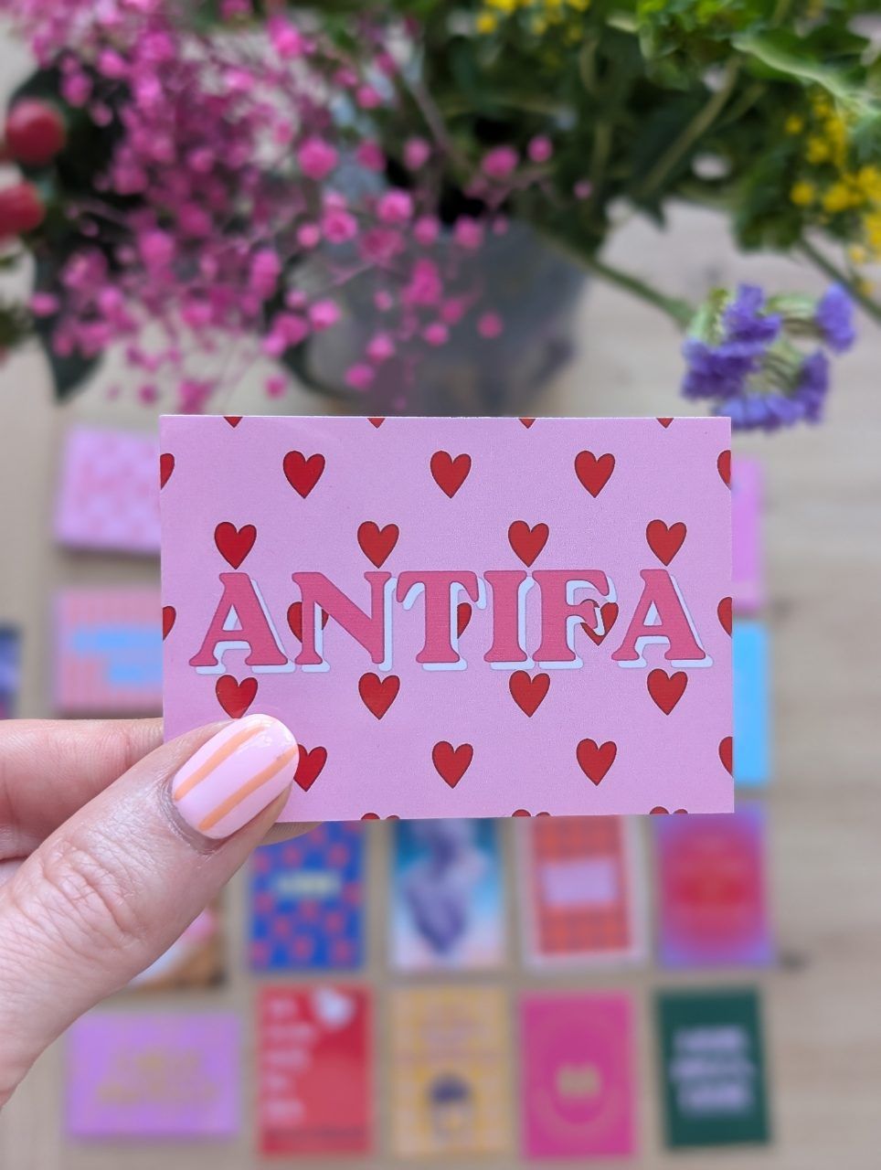 Selfmade  Handmade Kühlschrankmagnet „ANTIFA Herzmuster“ (7 x 5 cm)
