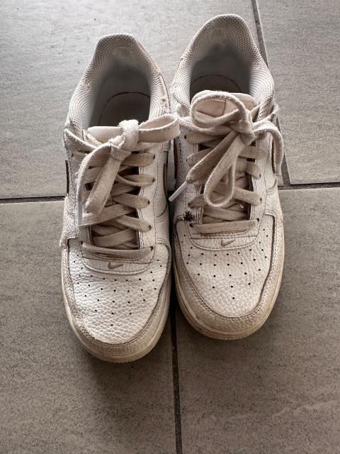 Nike Nike Schuhe Size 38