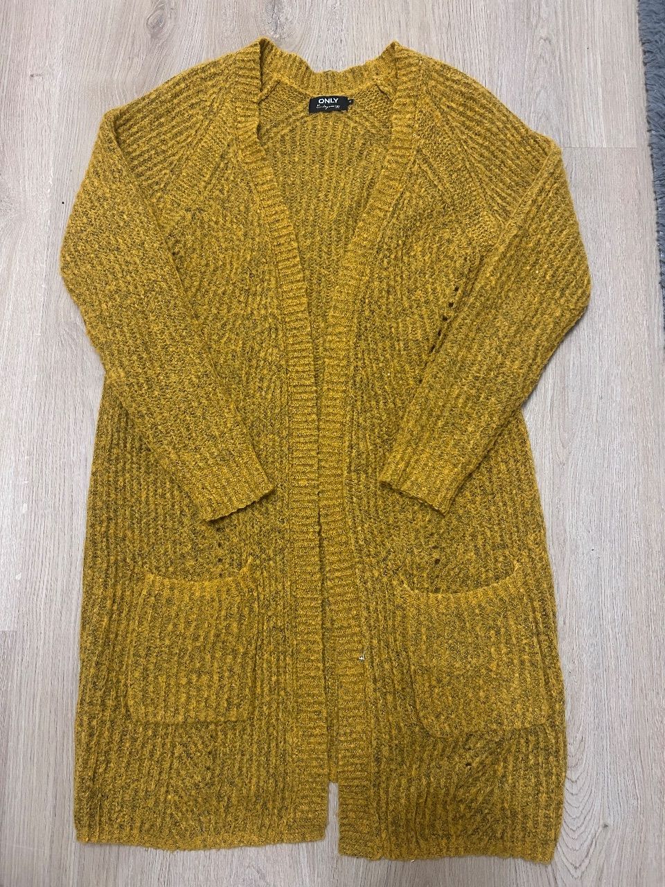 Only  Mantel  Size S