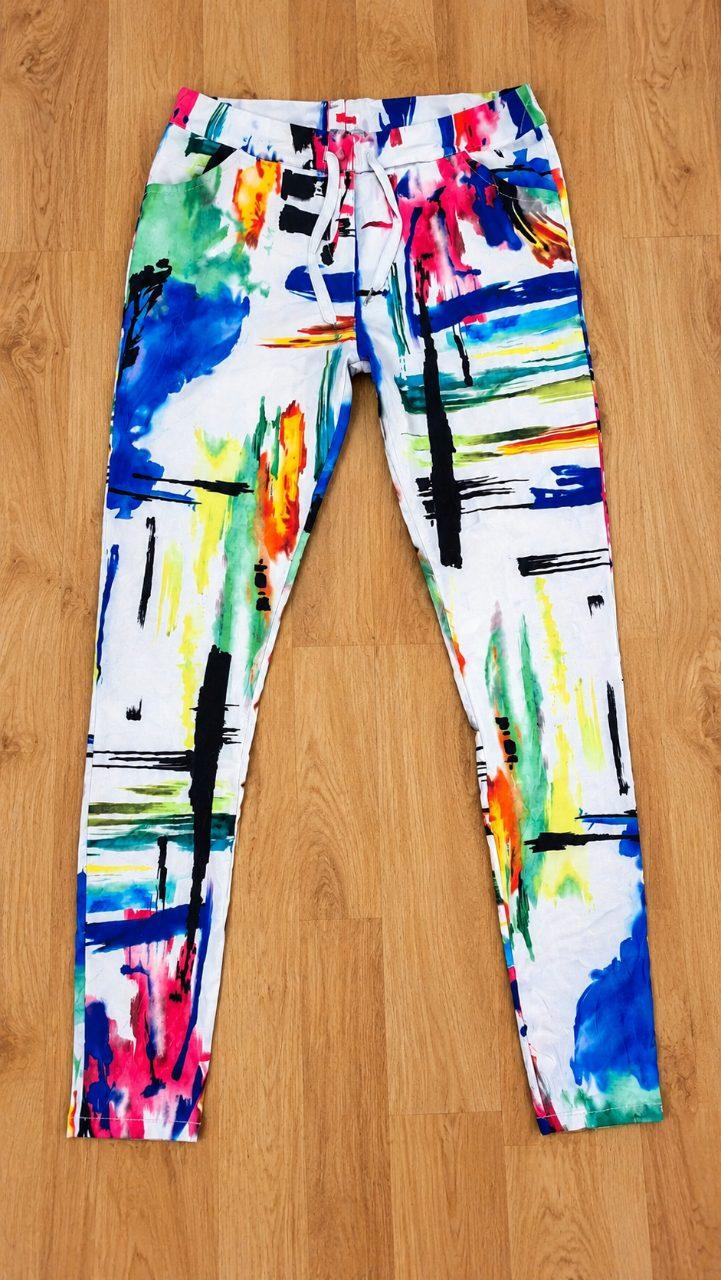 Bunte Damenhose / Stoffhose mit auffälligem Muster