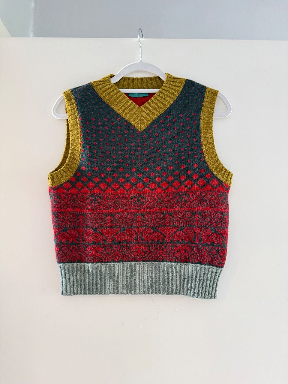 Catherine André  Catherine André Pullunder – Made in France – Gr. M – limitiert 54/95 Size M