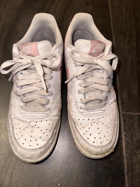 Sniffy Sneaker suchen Sammler Size 38