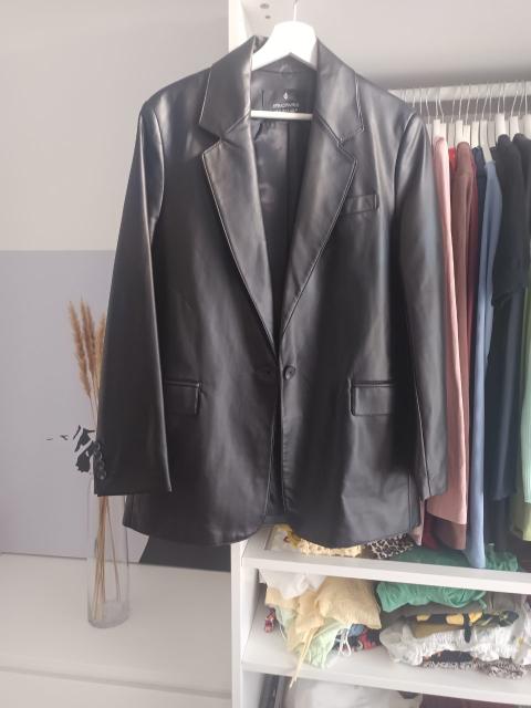 Stradivarius Stradivarius Kunstleder Blazer schwarz Size M