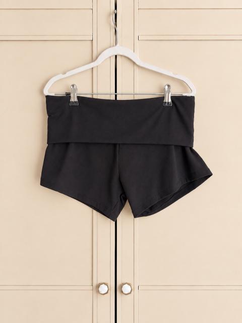 Stradivarius Schwarze Minishorts mit breitem, umgeschlagenen Bund Size L