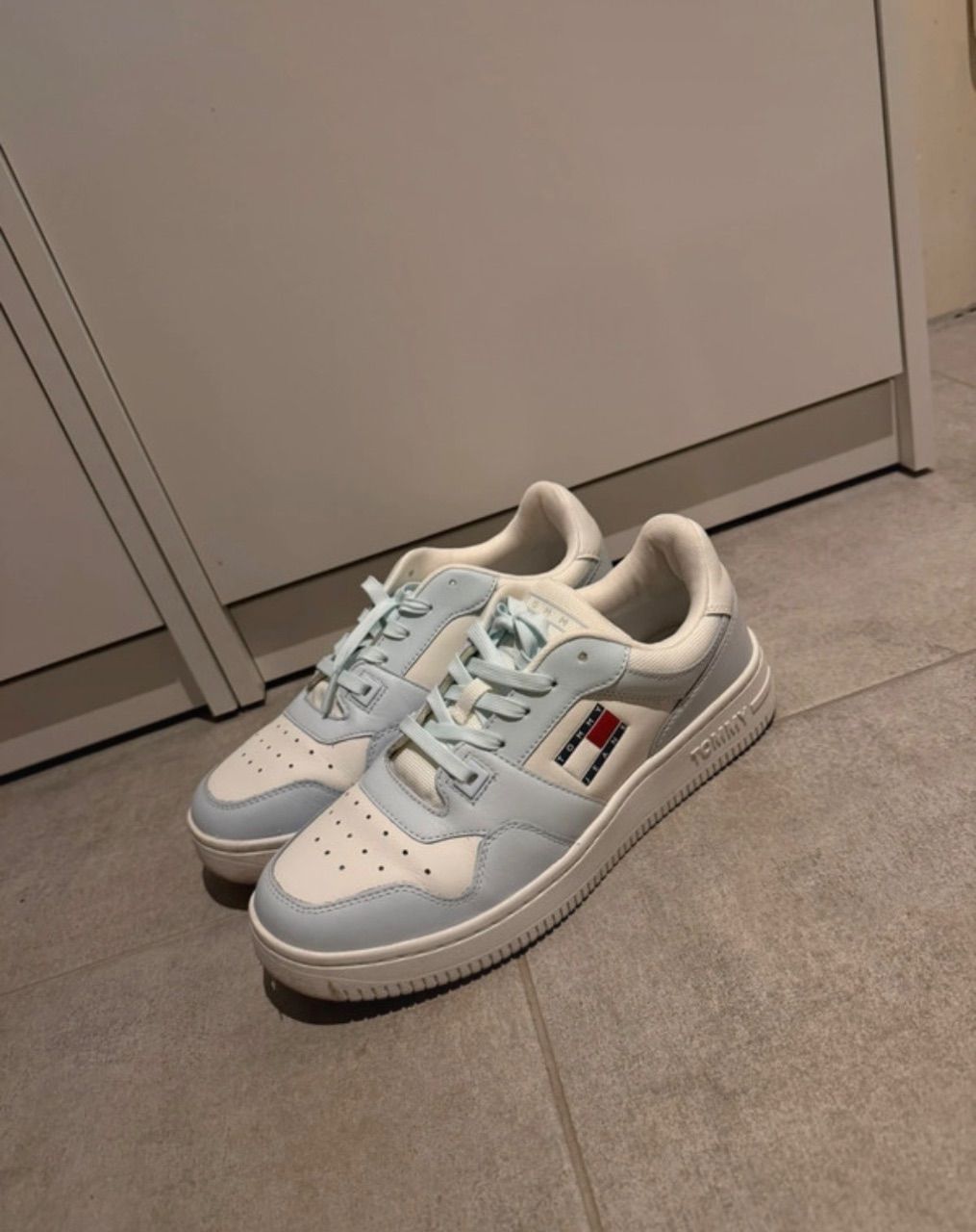 Tommy Hilfiger  Tommy Hilfiger, blau/weiß, Gr. 40 Size 41