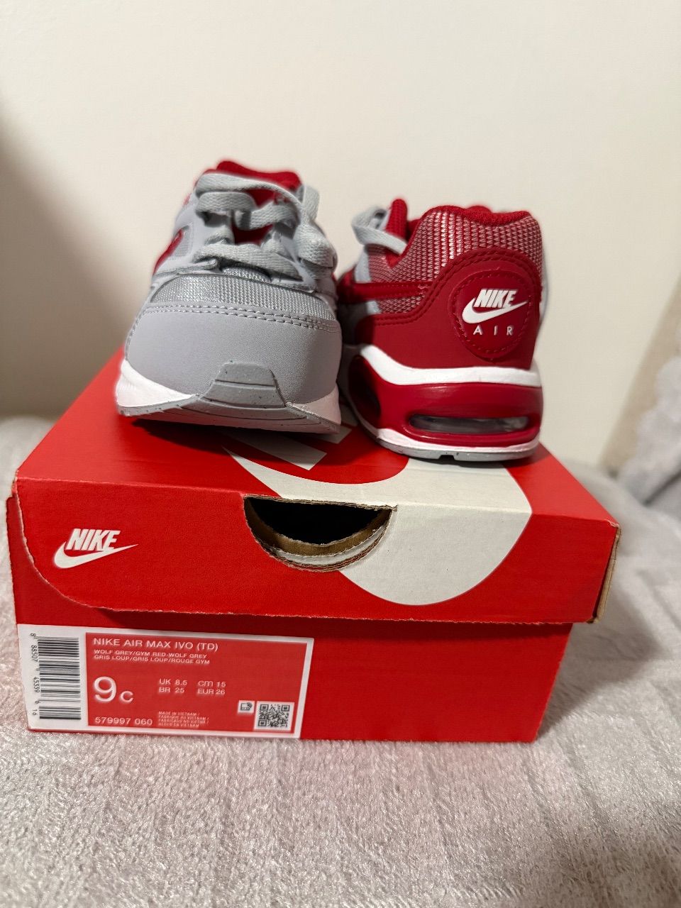 Nike Sneaker Kinder  Size 26