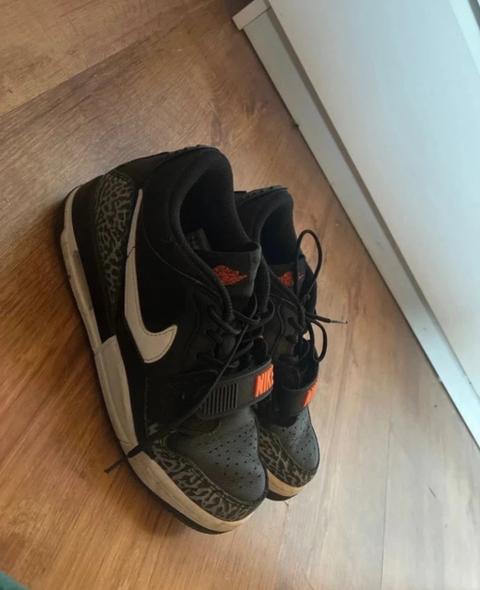 Jordan Jordans Size 38