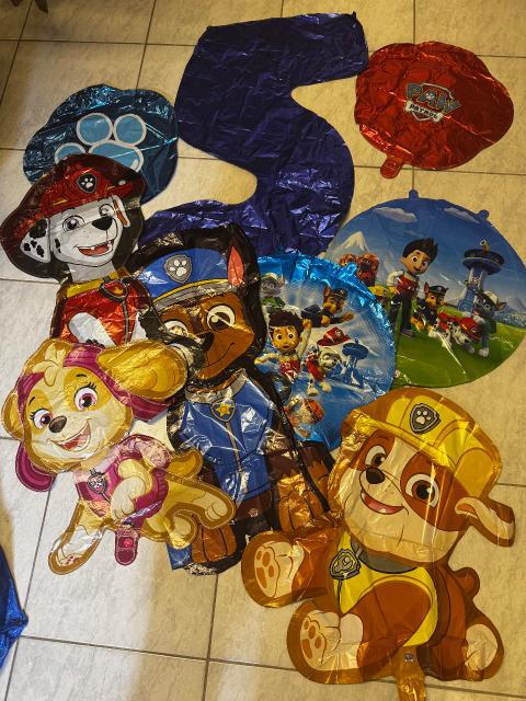 Paw patrol Paw Patrol Folienballons zum 5. Geburtstag Neu und unbenutzt.