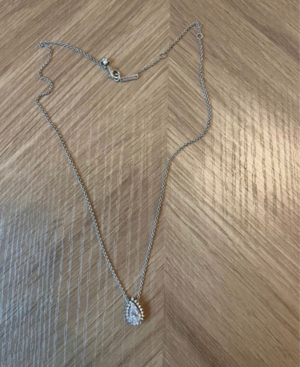 Pandora Pandora Halskette mit Birnenanhänger aus Sterling-Silber