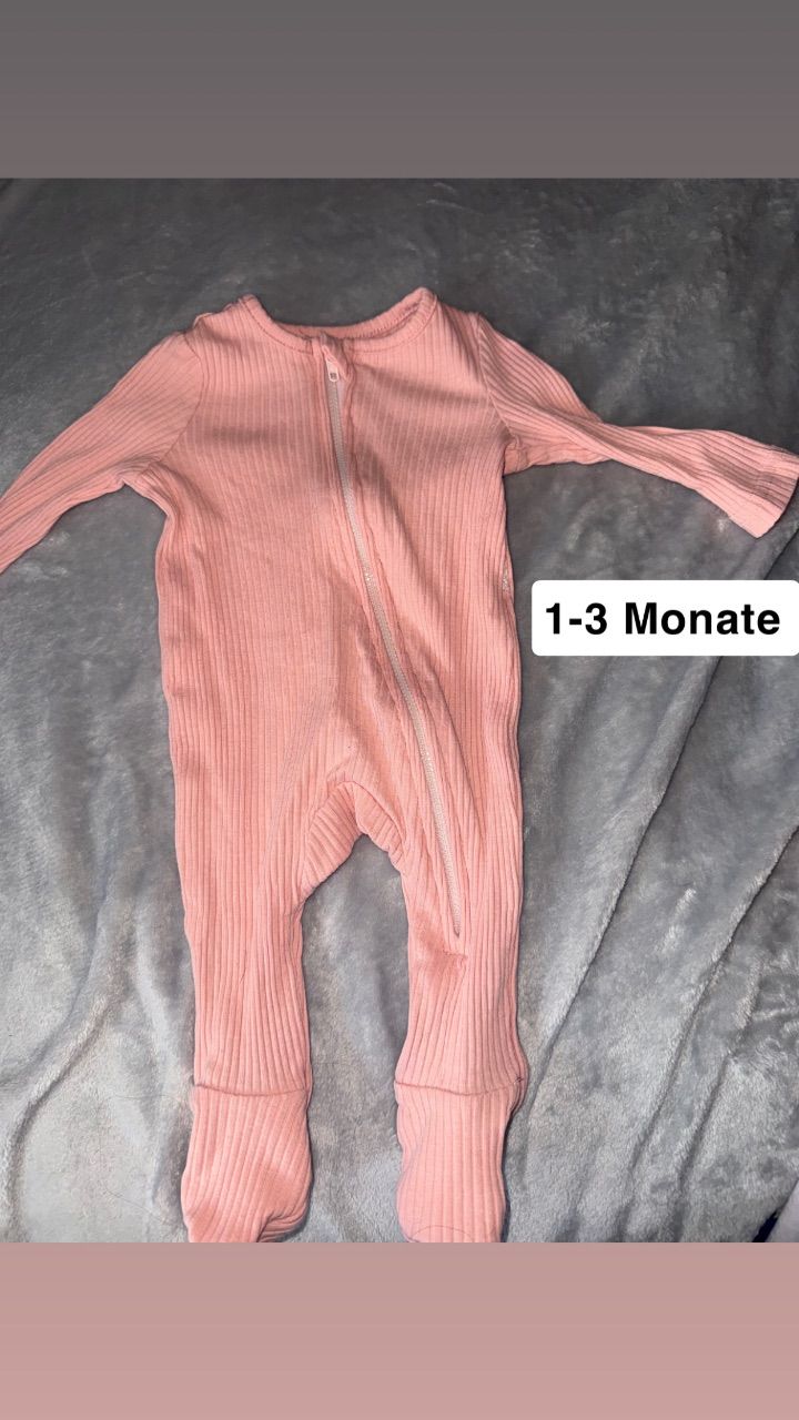 Baby Strampler  Size 56