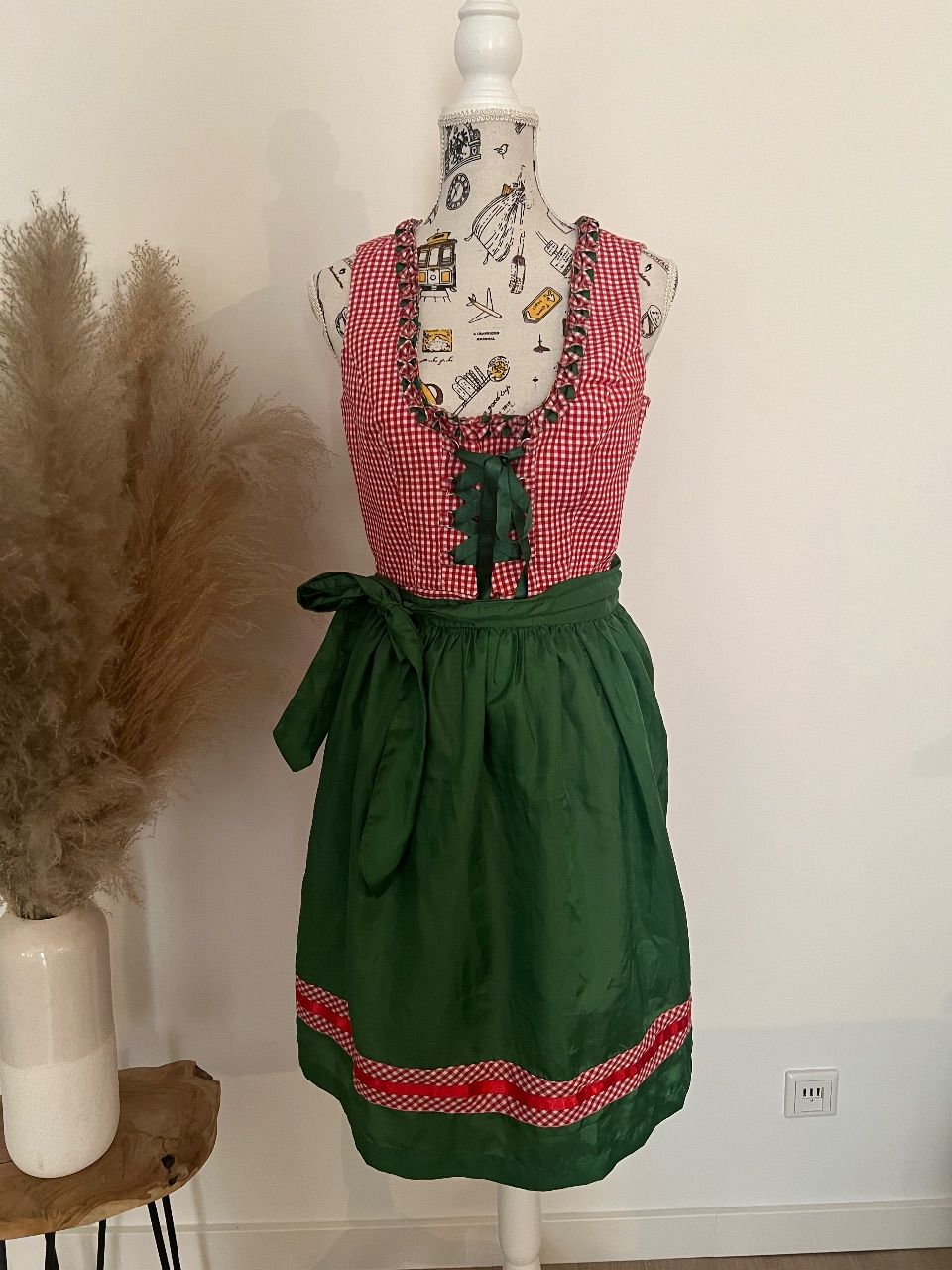 ACJ Dirndl Gr. 38 Size M