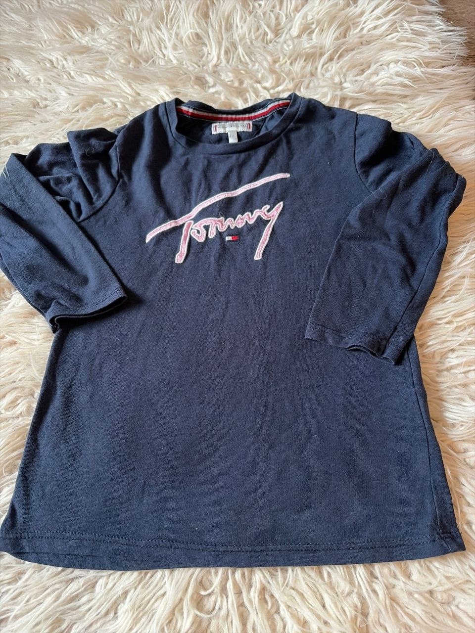 Tommy Hilfiger  Tommy Pulli in blau  Size 110