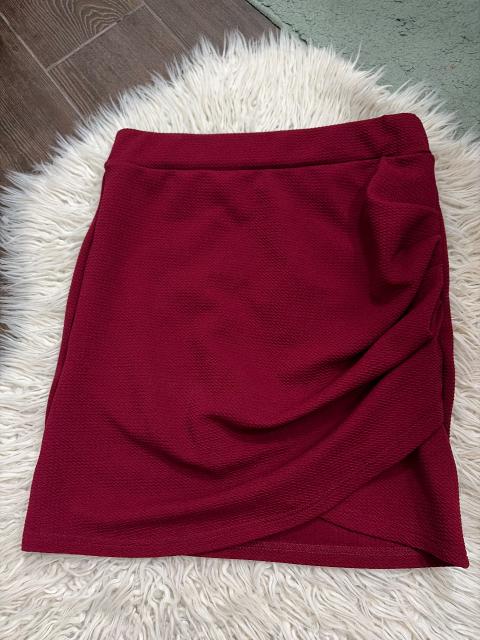 Shein Shein Rock in rot Size M