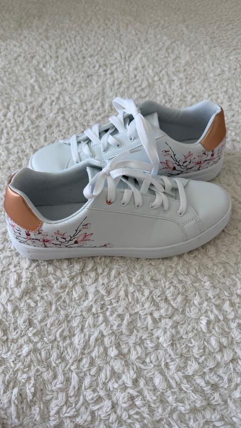 Graceland Graceland weiße Sneaker mit Blumenprint – Gr. 39 Size 39