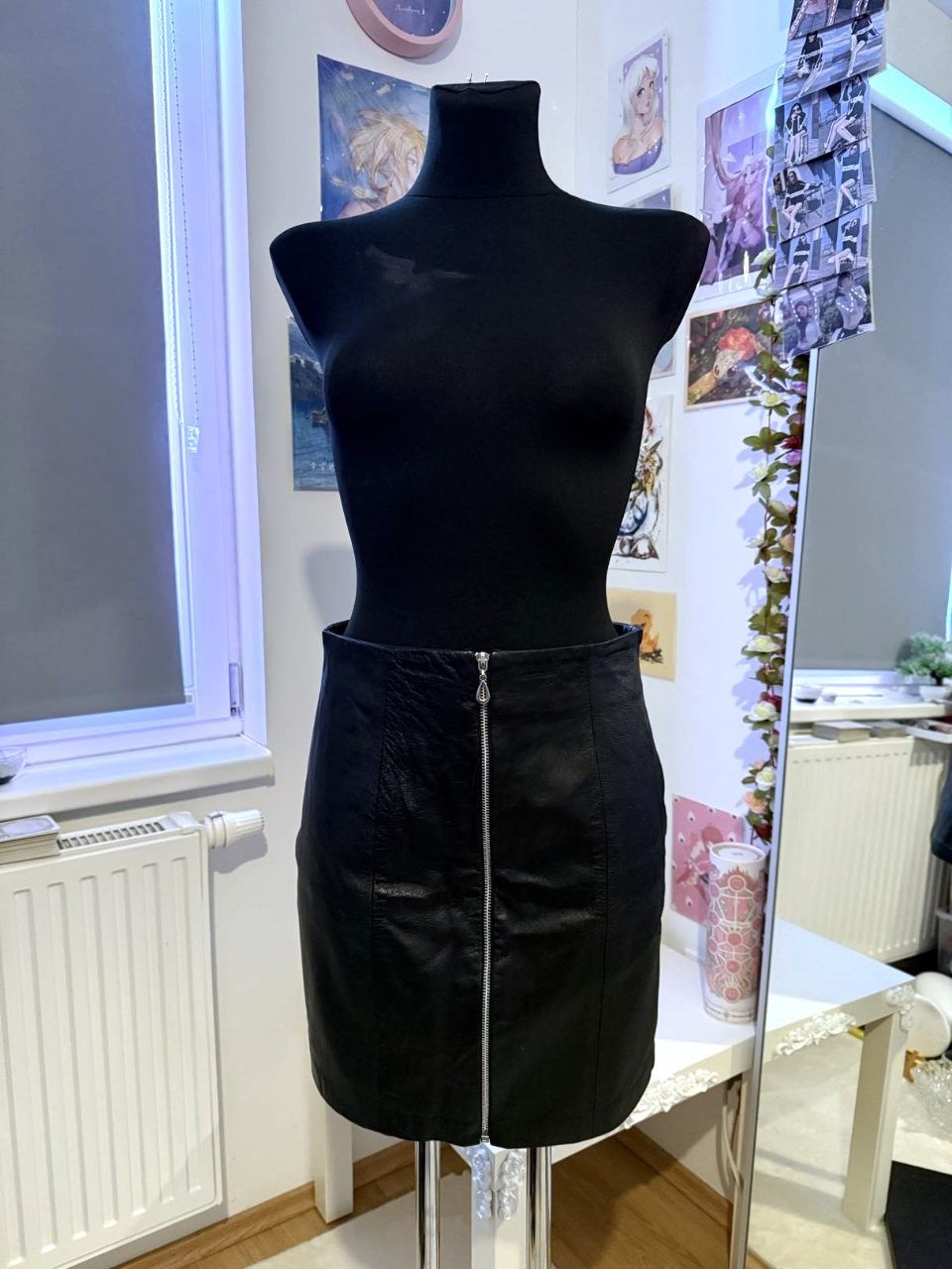 Musee Vintage MUSEE Echtleder-Rock – Schwarz mit durchgehendem Zipp - 90‘s style Size M