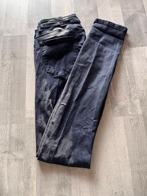 Colloseum one love Dunkelblaue Jeans – Größe XL Size XL