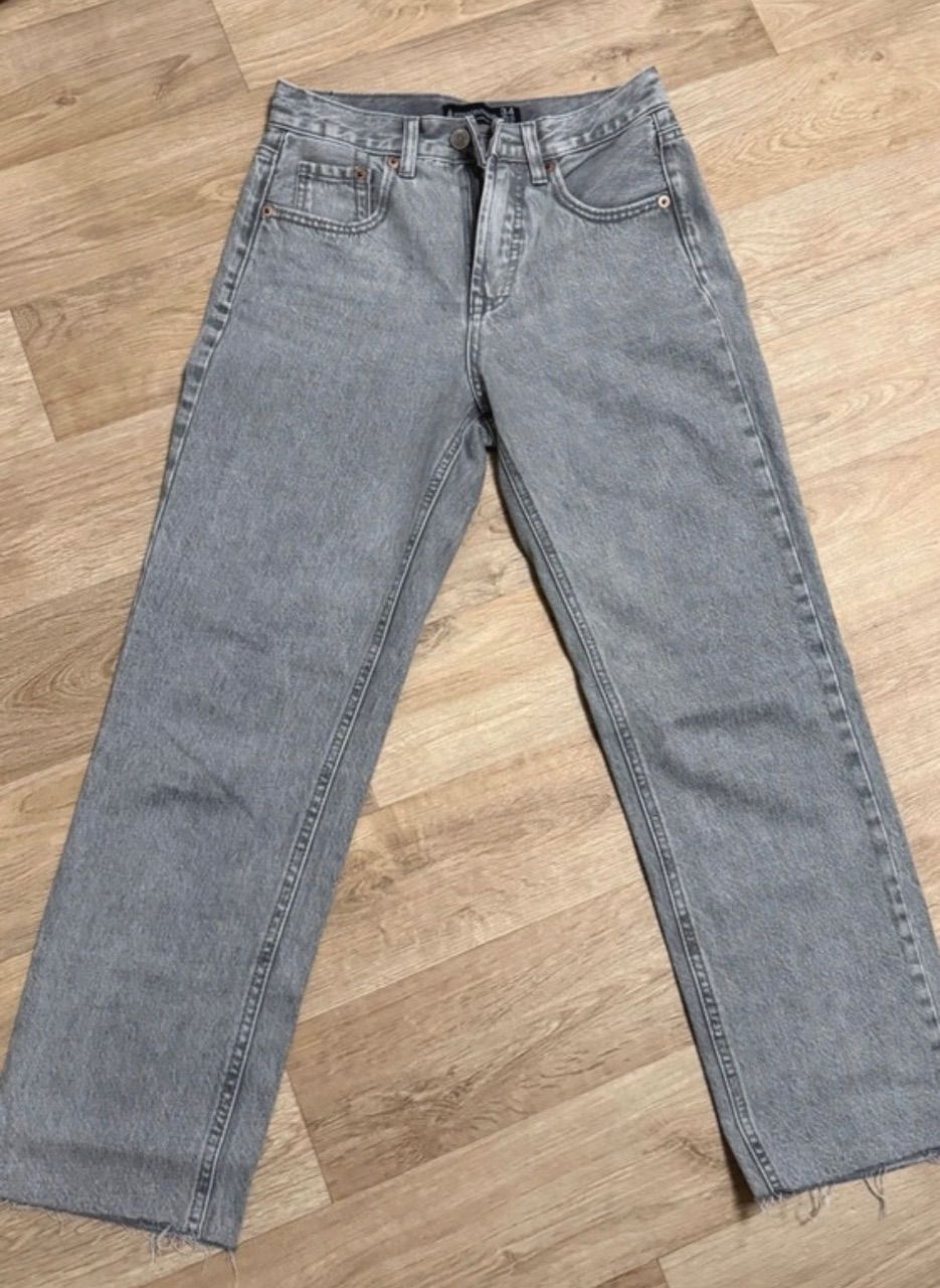 Stradivarius  Graue Jeans  Size XS