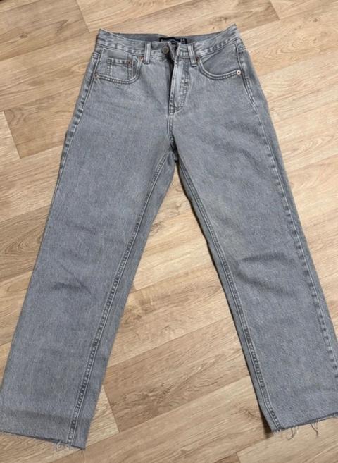Stradivarius Graue Jeans Size XS