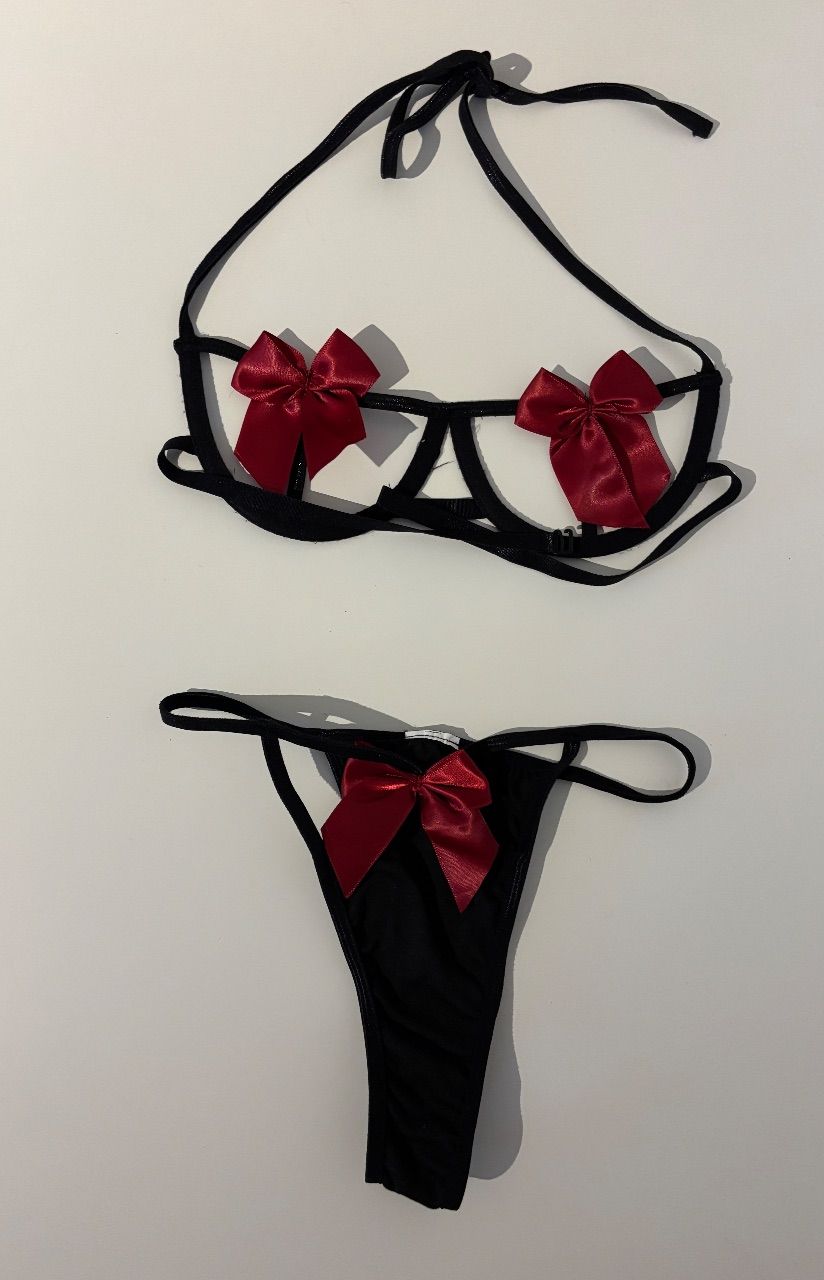 Ohne Marke Schwarzes Dessous Set mit roten Schleifen Size S