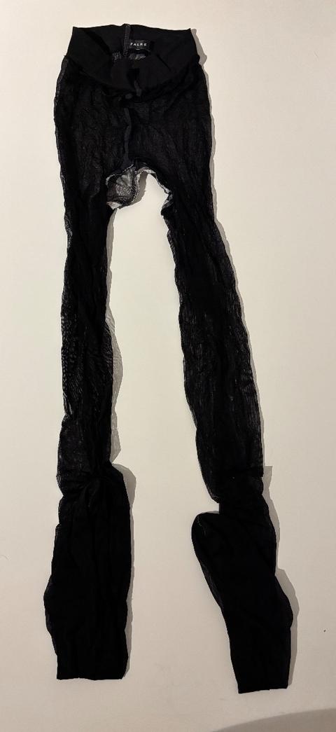 Ohne Marke Schwarze Strumpfhose getragen mit Loch Size S